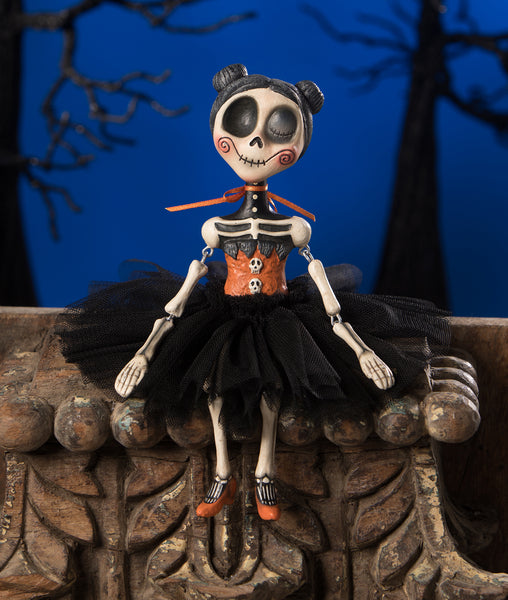 Vivian Skullgrave