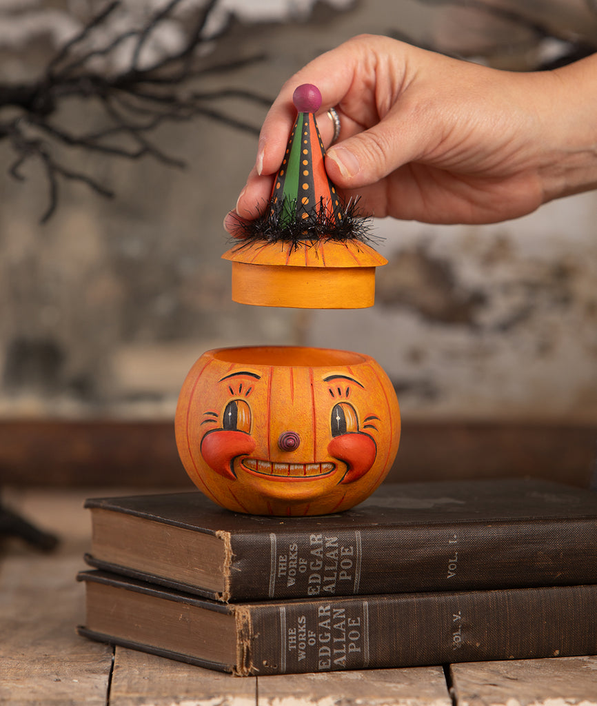 Jackie Yell-O-Ween - Thumbnail 2