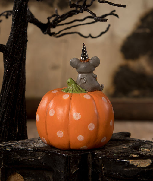 Halloween Mouse On Pumpkin