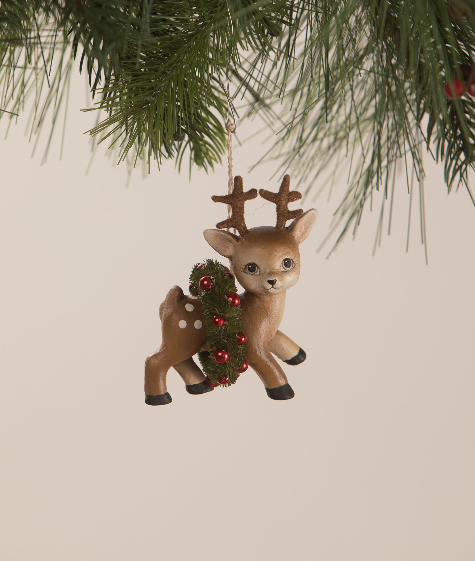 Retro Reindeer with Wreath Ornament