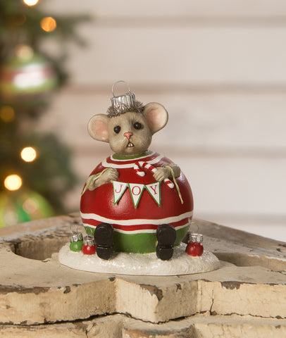 Nibbles in Ornament