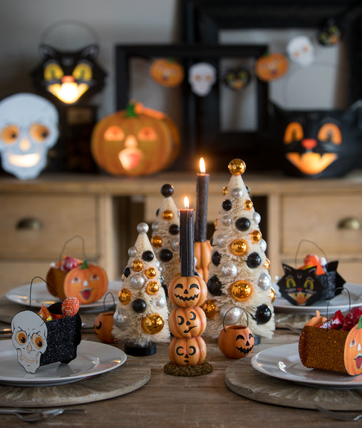 Halloween Friends Garland