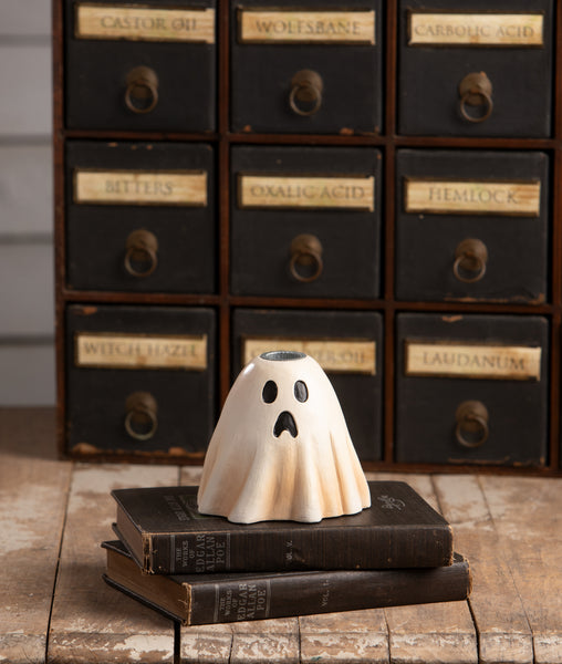 Scared Ghost Candlestick