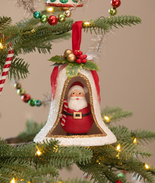 Kitschmas Santa in Bell