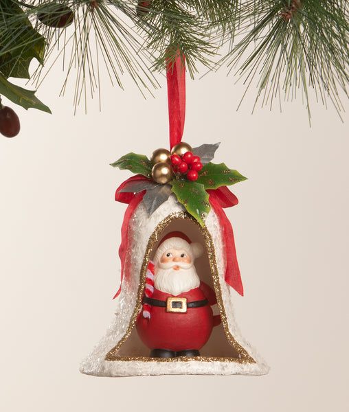 Kitschmas Santa in Bell