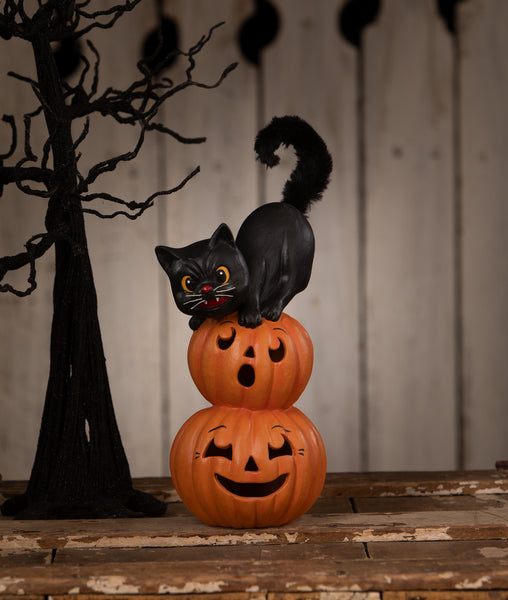 Small Pumpkin Stack Black Cat