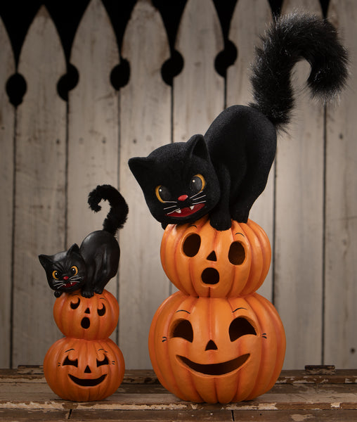 Small Pumpkin Stack Black Cat