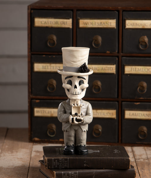 Groom Mortimer Skelly