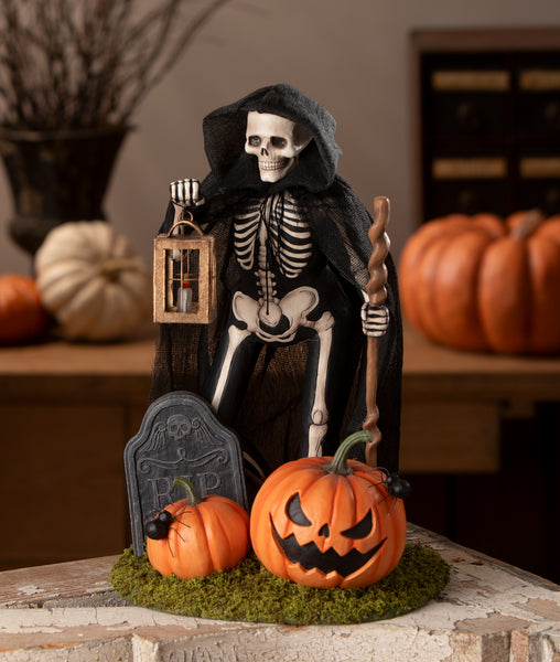 Graveyard Gideon Skeleton