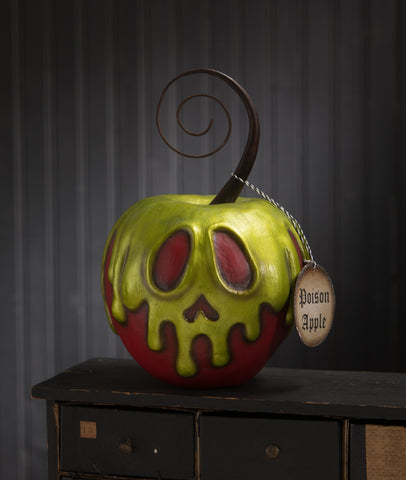Poison_apple_candy_Halloween_LeeAnn Kress_Charmed Confection_Bethany Lowe
